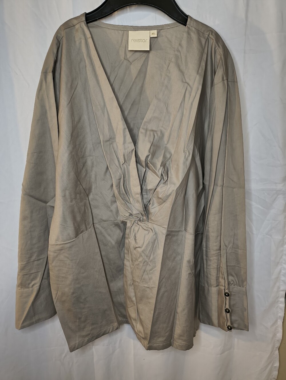 Reistor Neutral Taupe V-Neck Blouse